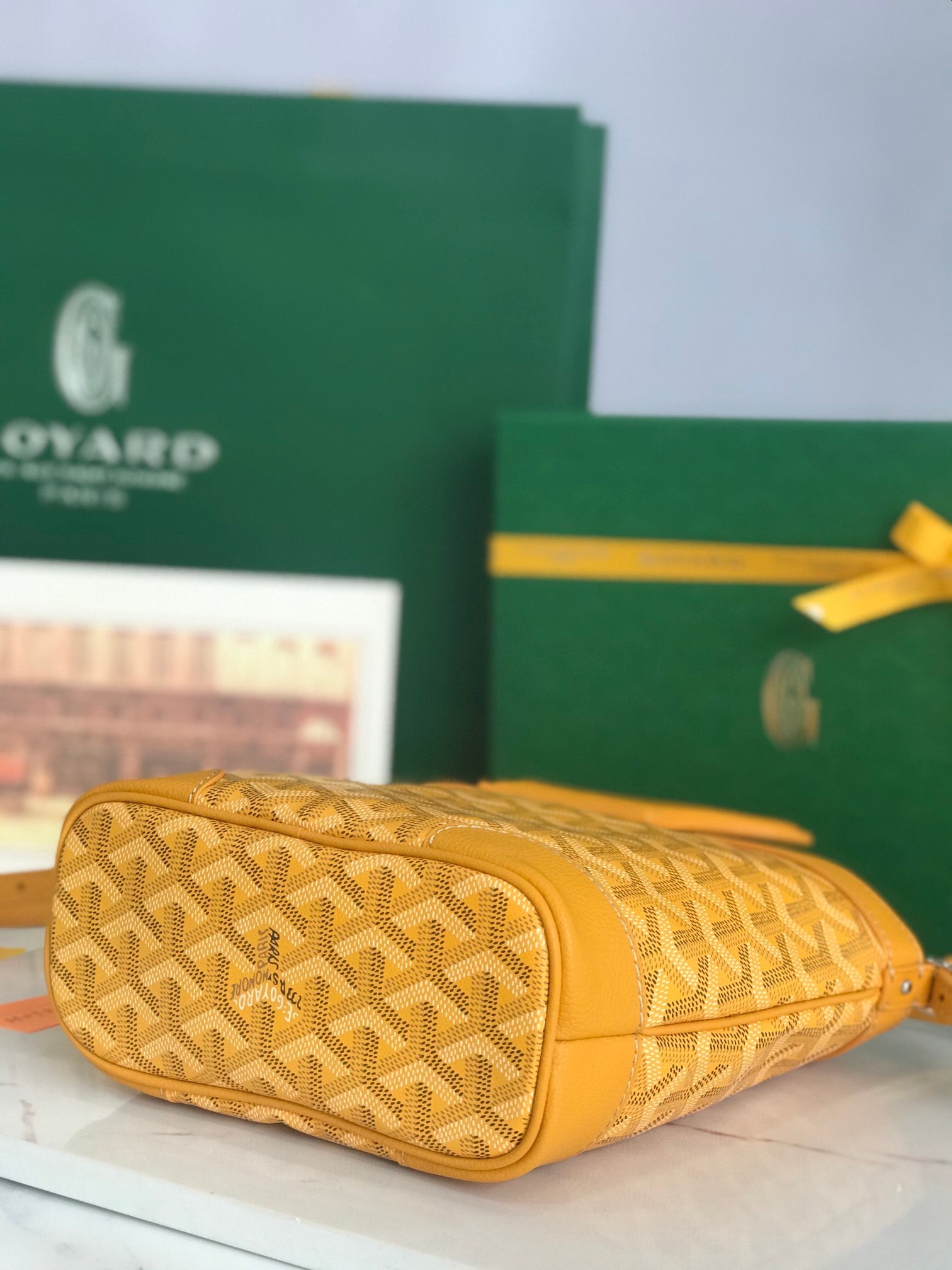 GOYA 26S BELUGA MINI BAG 23MM IN HONEY YELLOW GOYARDINE CANVAS AND CALFSKIN