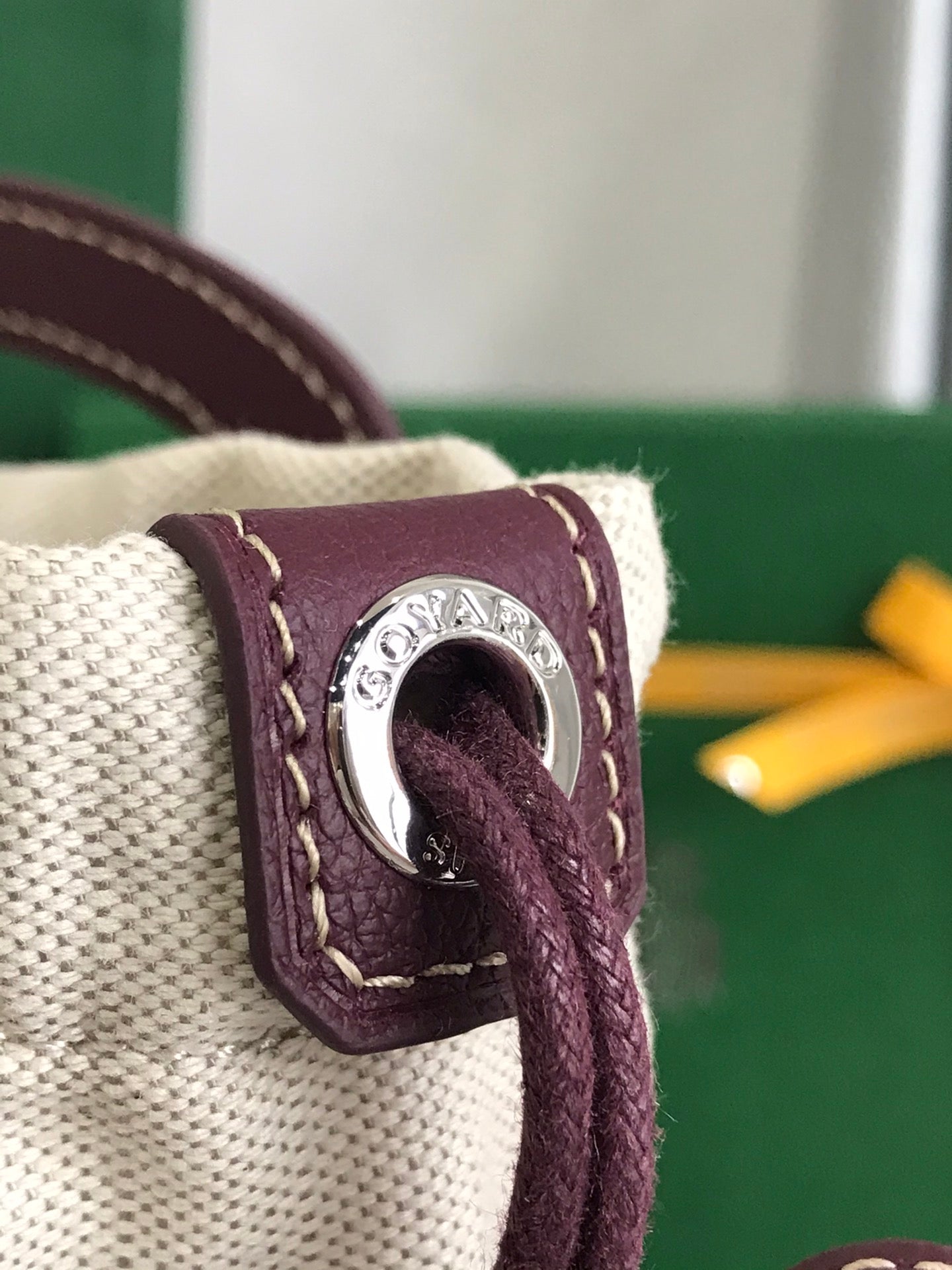 GOYA 26S BELUGA MINI BAG 23MM IN BURGUNDY BROWN GOYARDINE CANVAS AND CALFSKIN