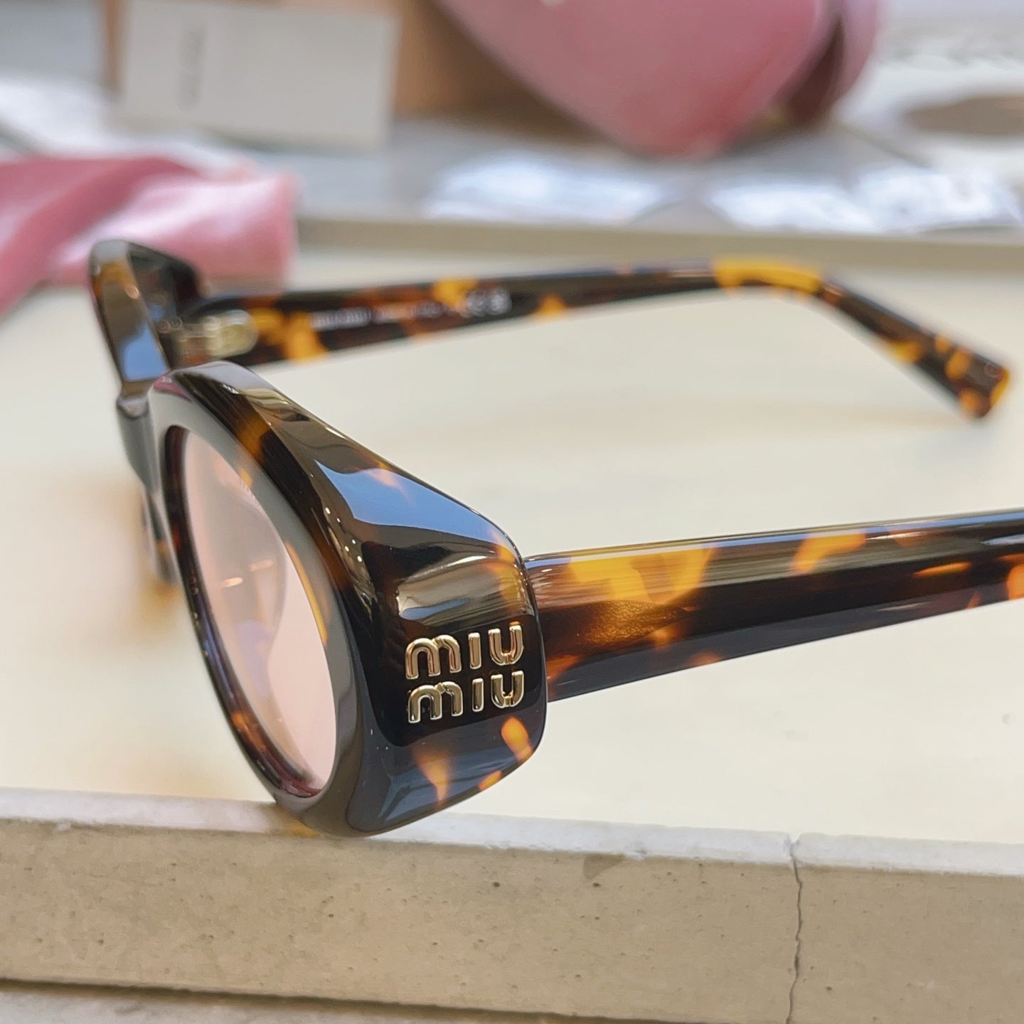 MIUMIU 26S OVAL FRAME IN ACETATE 415248