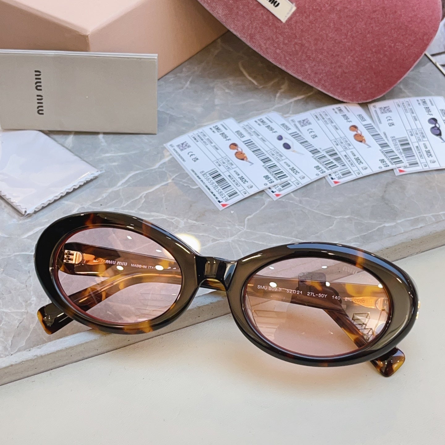 MIUMIU 26S OVAL FRAME IN ACETATE 415248