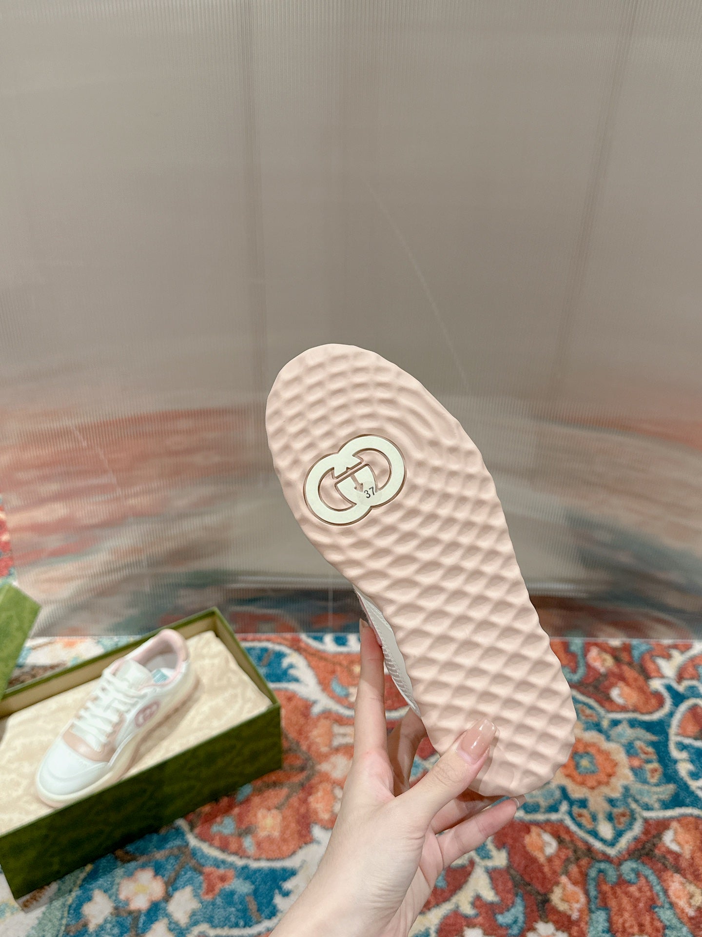 GUCCI 26S SNEAKERS IN WHITE MIX LIGHT PINK CALFSKIN