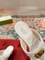 HIGH THONG MULE 55MM IN WHITE CALFSKIN WITH GOLD HARDWARE