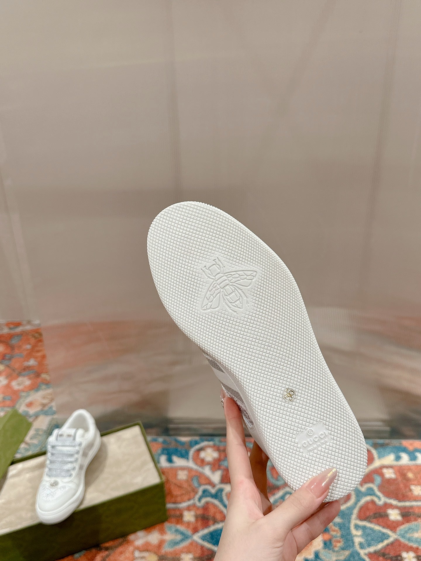 GUCCI 26S SCREENER SNEAKER IN WHITE CALFSKIN