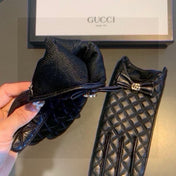 TOUCHSCREEN GLOVES WITH BOW IN BLACK LAMBSKIN 467968