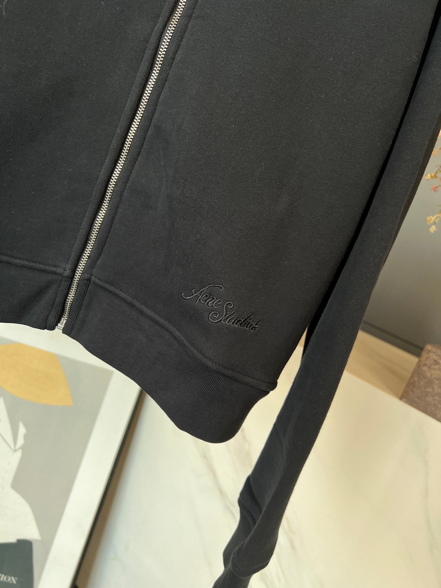 DIOR 25S EMBROIDERED SWEATSHIRT STYLE 223