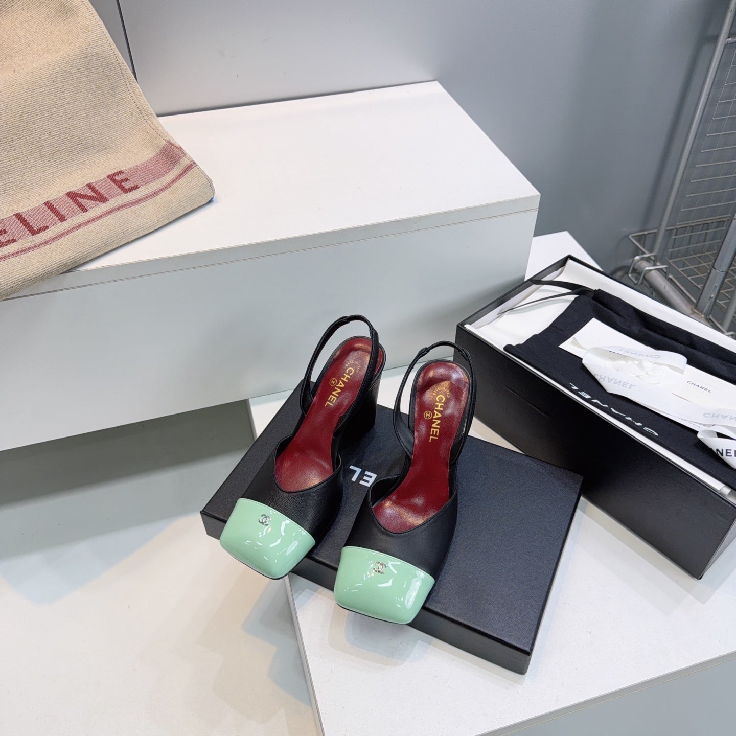 CHANEL 26S SLINGBACK 95 MM IN BLACK LAMBSKIN WITH MINT GREEN CAP TOE
