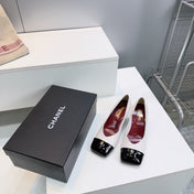 CHANEL 26S SQUARE-TOE HIGH HEELS 55 MM IN WHITE LAMBSKIN WITH BLACK CAP TOE