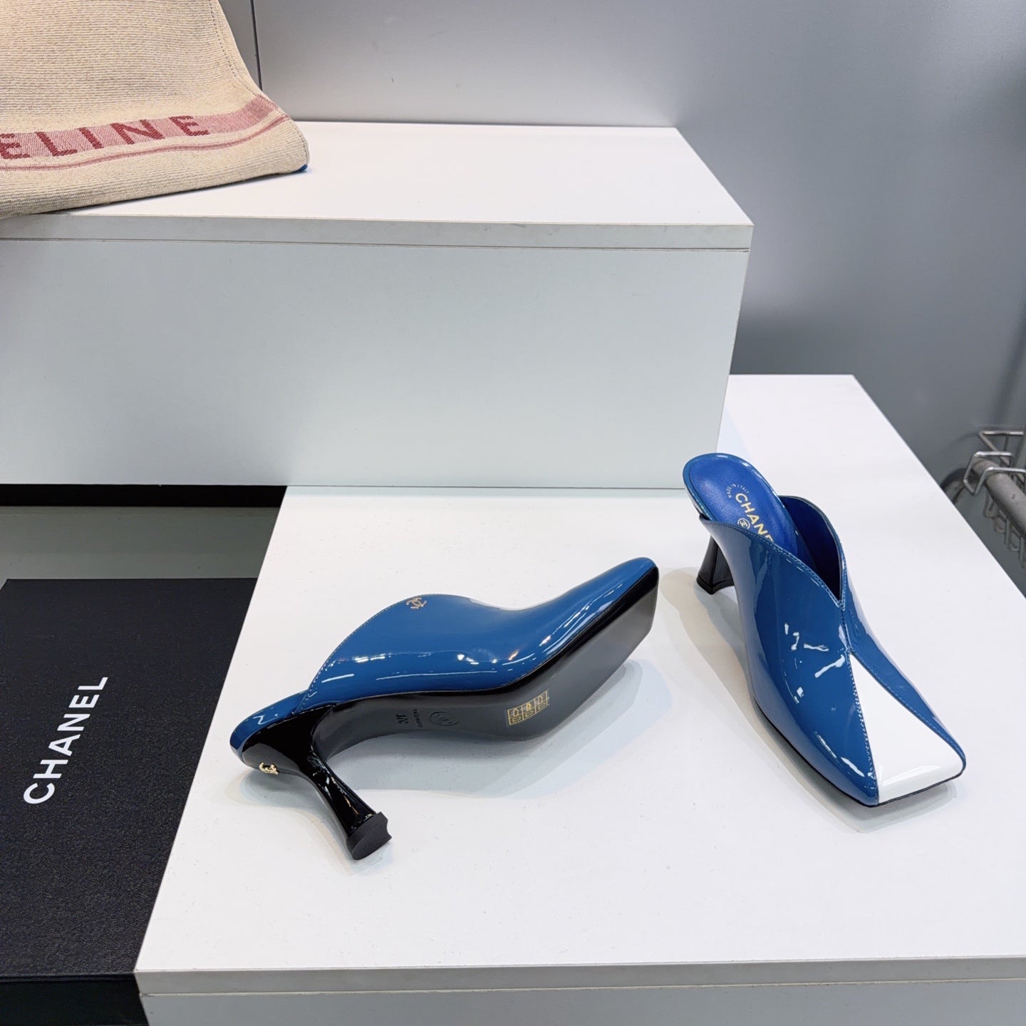 CHANEL 26S HIGH-HEEL MULES 70 MM IN BLUE AND WHITE LAMBSKIN