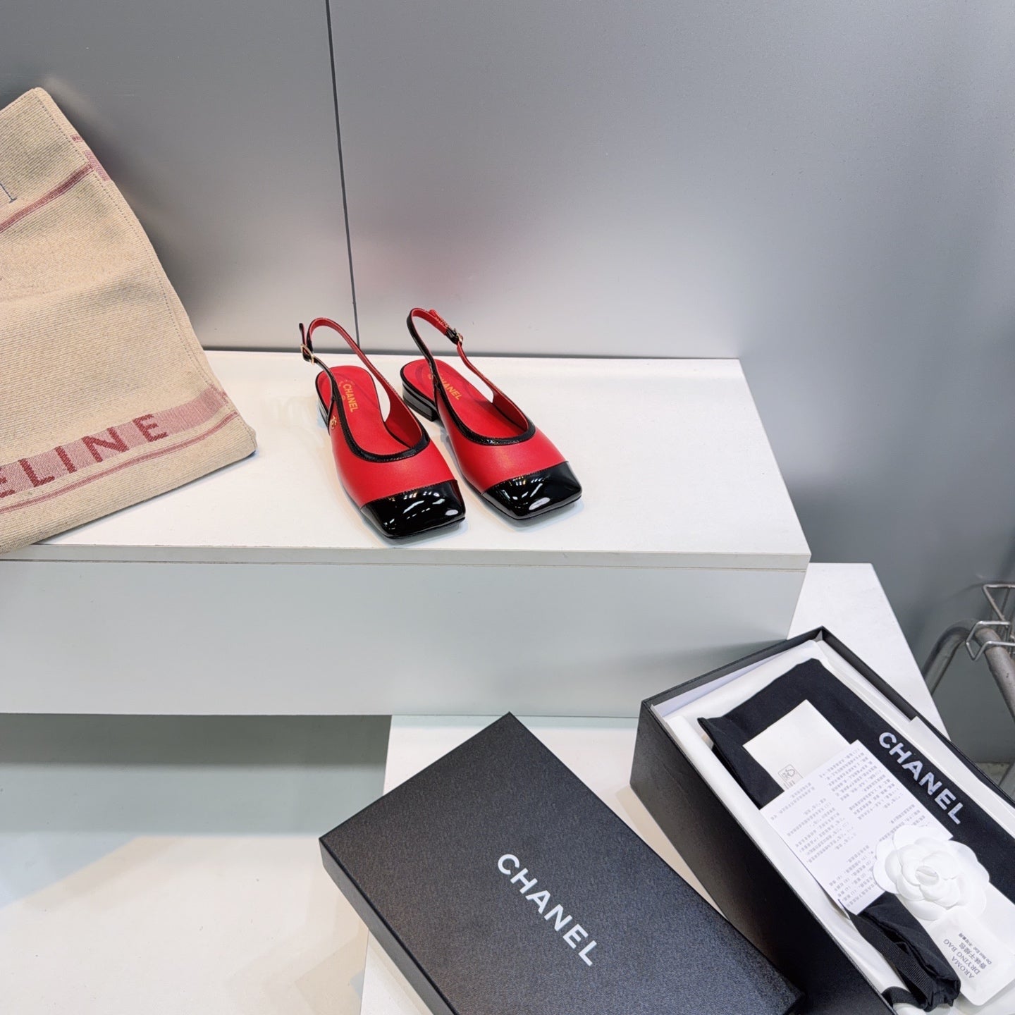 CHANEL 26S SLINGBACK PUMPS IN BLACK AND RED PATENT LAMBSKIN