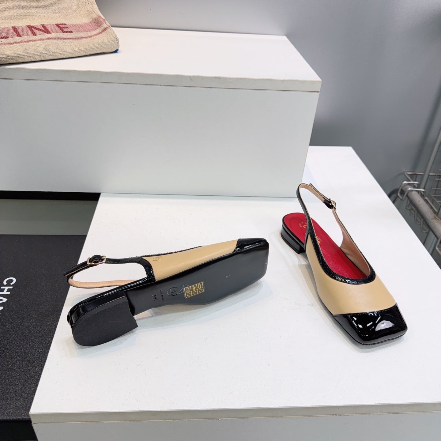 CHANEL 26S SLINGBACK PUMPS IN BLACK AND BEIGE PATENT LAMBSKIN