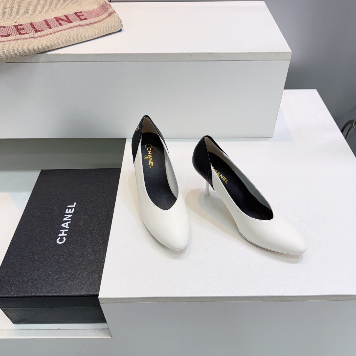 CHANEL 26S HIGH HEEL PUMPS 85 MM IN BLACK AND WHITE CALFSKIN