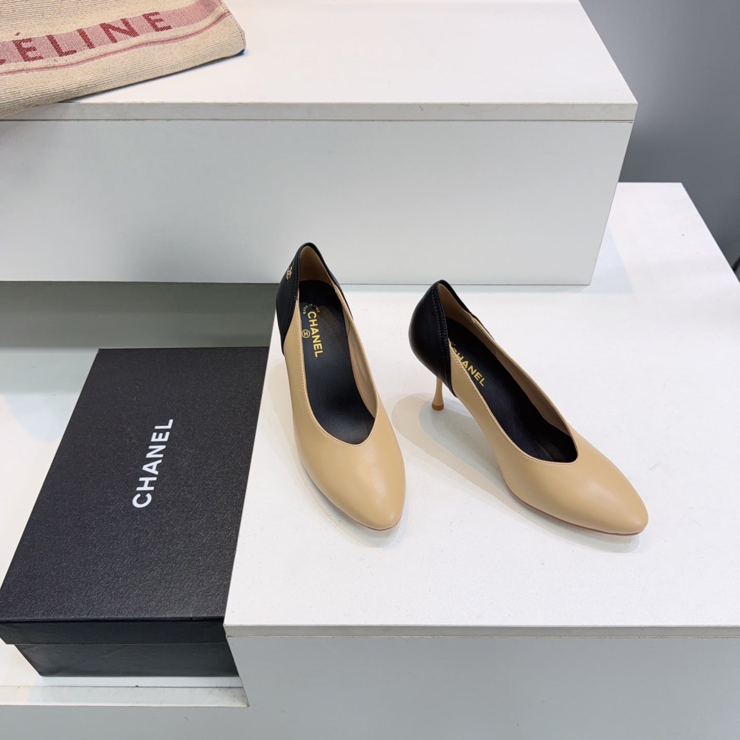 CHANEL 26S HIGH HEEL PUMPS 85 MM IN BEIGE AND BLACK CALFSKIN