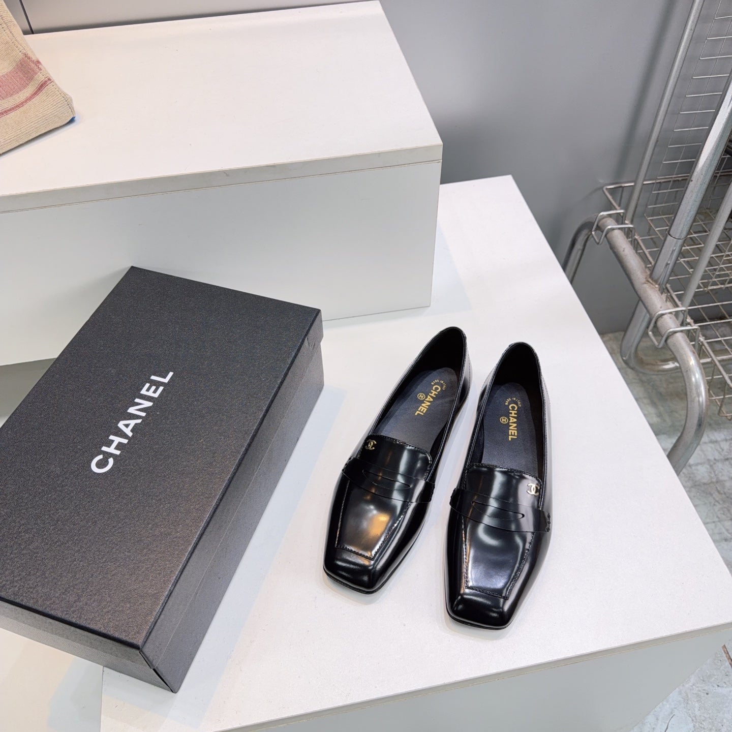CHANEL 26S LOAFER FLATS IN BLACK PATENT LAMBSKIN