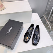 CHANEL 26S LOAFER FLATS IN BLACK PATENT LAMBSKIN