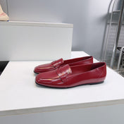 CHANEL 26S LOAFER FLATS IN BURGUNDY PATENT LAMBSKIN