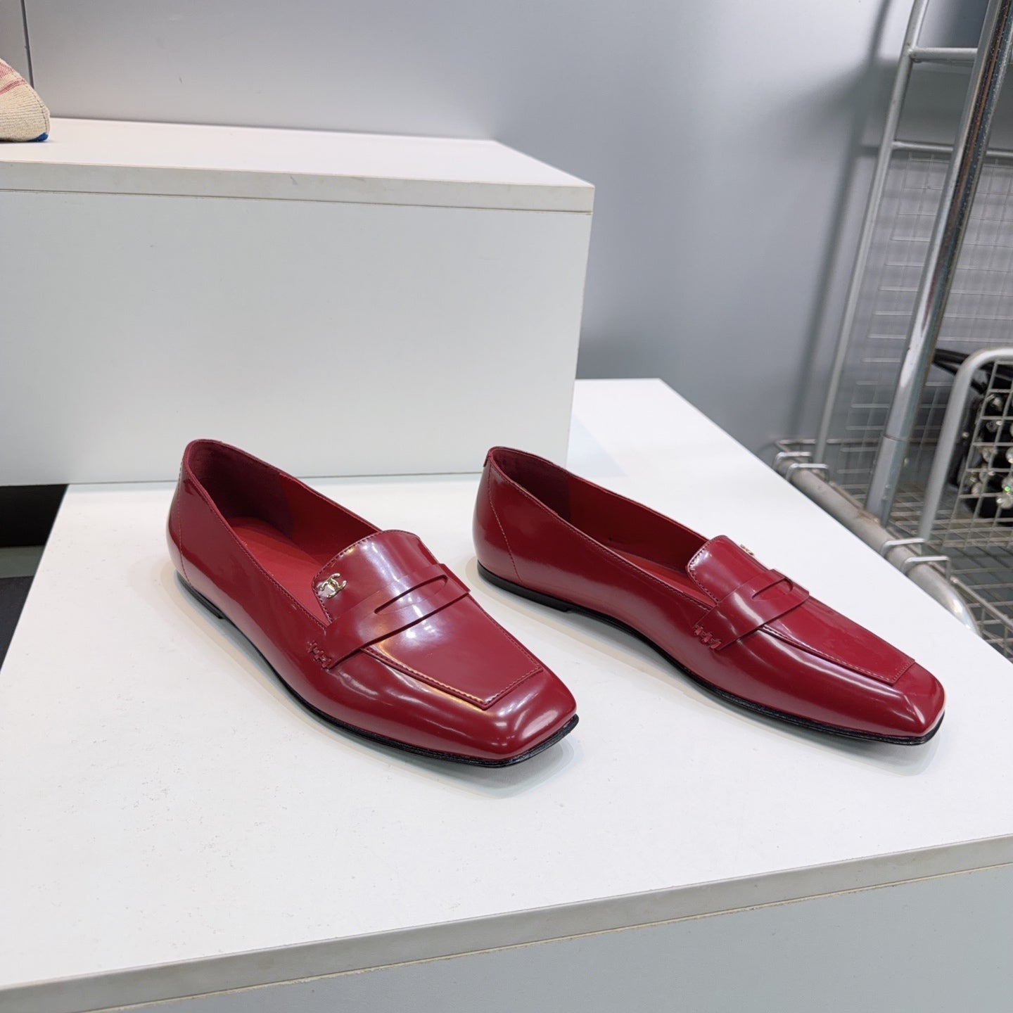 CHANEL 26S LOAFER FLATS IN BURGUNDY PATENT LAMBSKIN