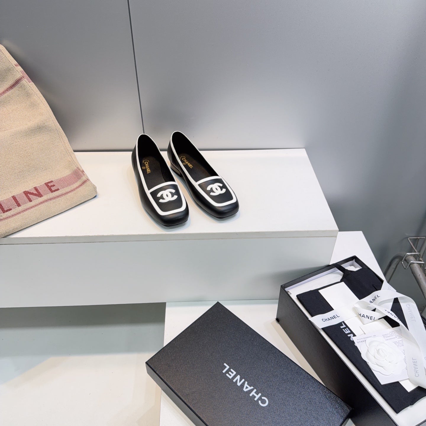 CHANEL 26S SQUARE TOE FLATS IN BLACK CALFSKIN WITH WHITE PATENT