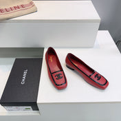 CHANEL 26S SQUARE TOE FLATS IN RED CALFSKIN WITH BLACK PATENT