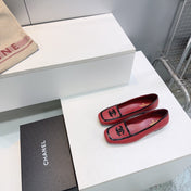 CHANEL 26S SQUARE TOE FLATS IN RED CALFSKIN WITH BLACK PATENT