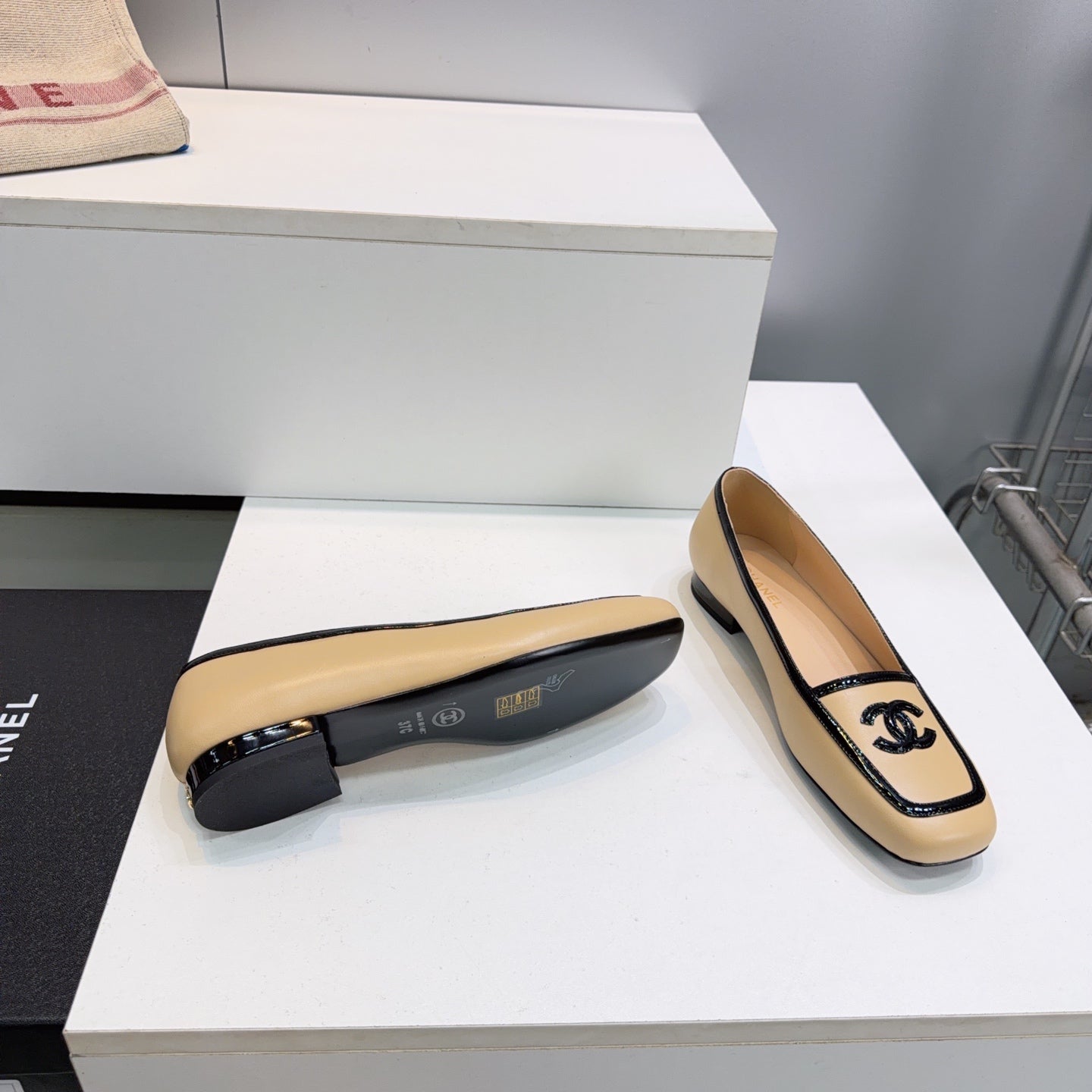 CHANEL 26S SQUARE TOE FLATS IN BEIGE CALFSKIN WITH BLACK PATENT