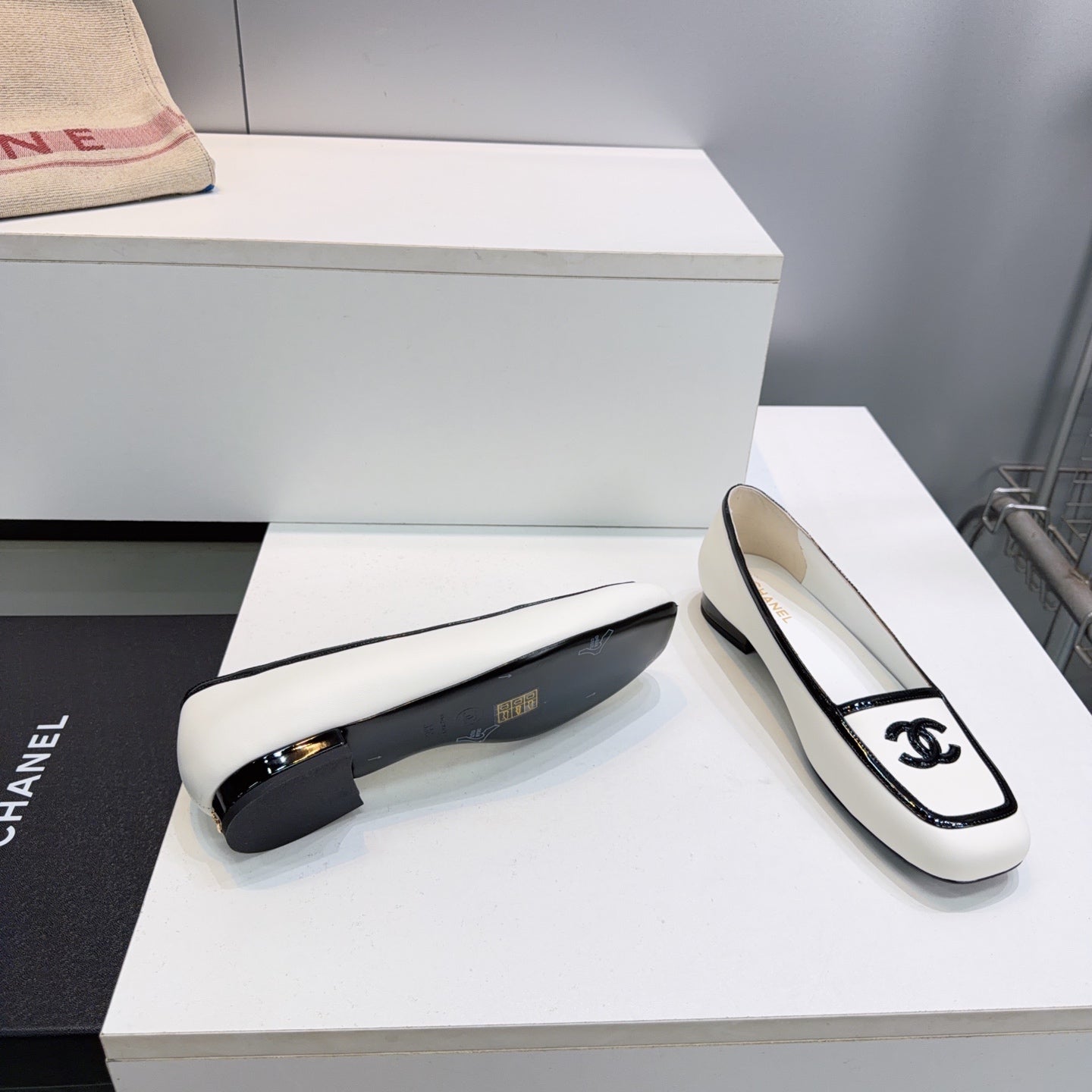 CHANEL 26S SQUARE TOE FLATS IN WHITE CALFSKIN WITH BLACK PATENT