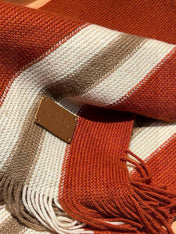GUCCI 25S SCARF 180 IN CASHMERE 711251