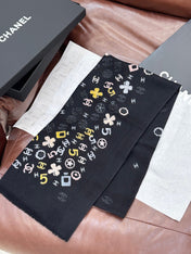 CHANEL 25S SCARF 200 IN CASHMERE 727295