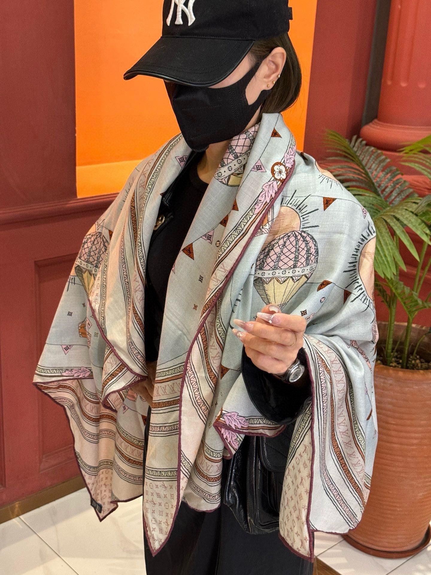 LV SCARF 140 CM IN SILK 730622