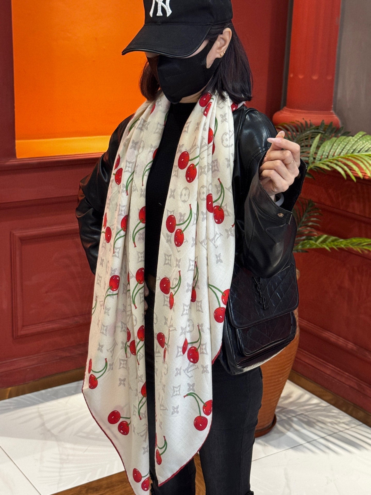 LV SCARF 140 CM IN SILK-CASHMERE BLEND 737267