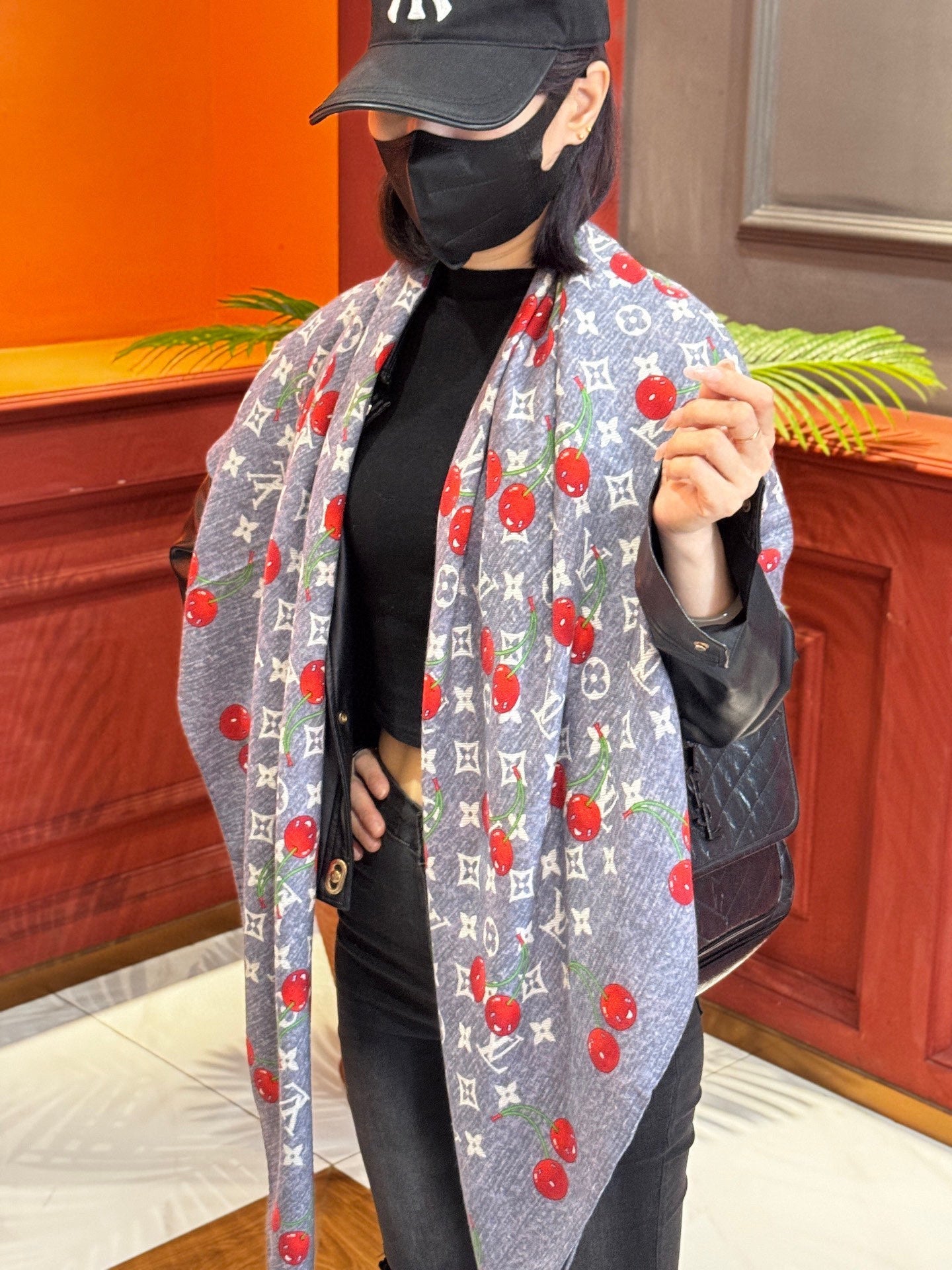 LV SCARF 140 CM IN SILK-CASHMERE BLEND 737270