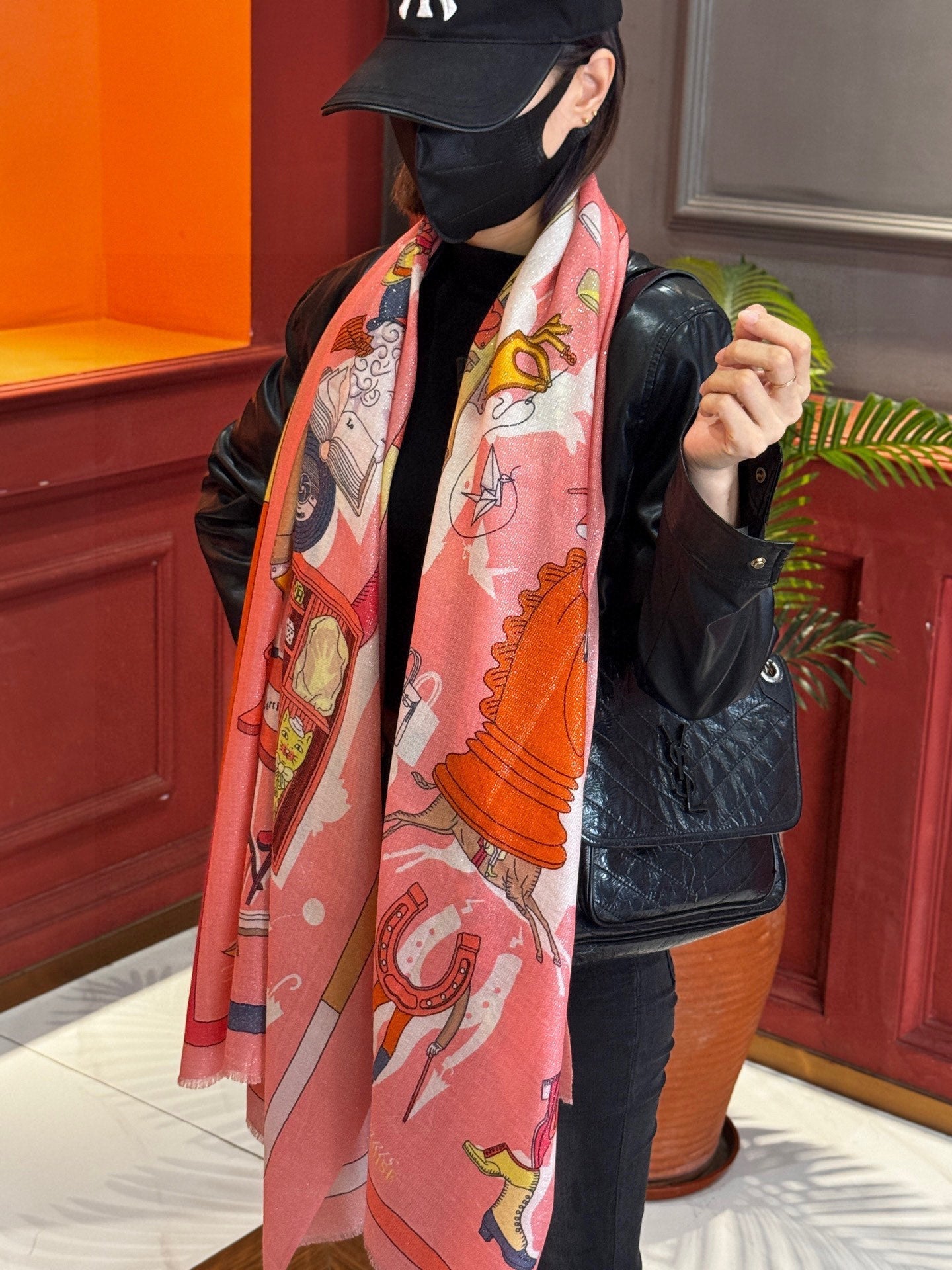 HERMES 25S SCARF 200 IN SILK 856442