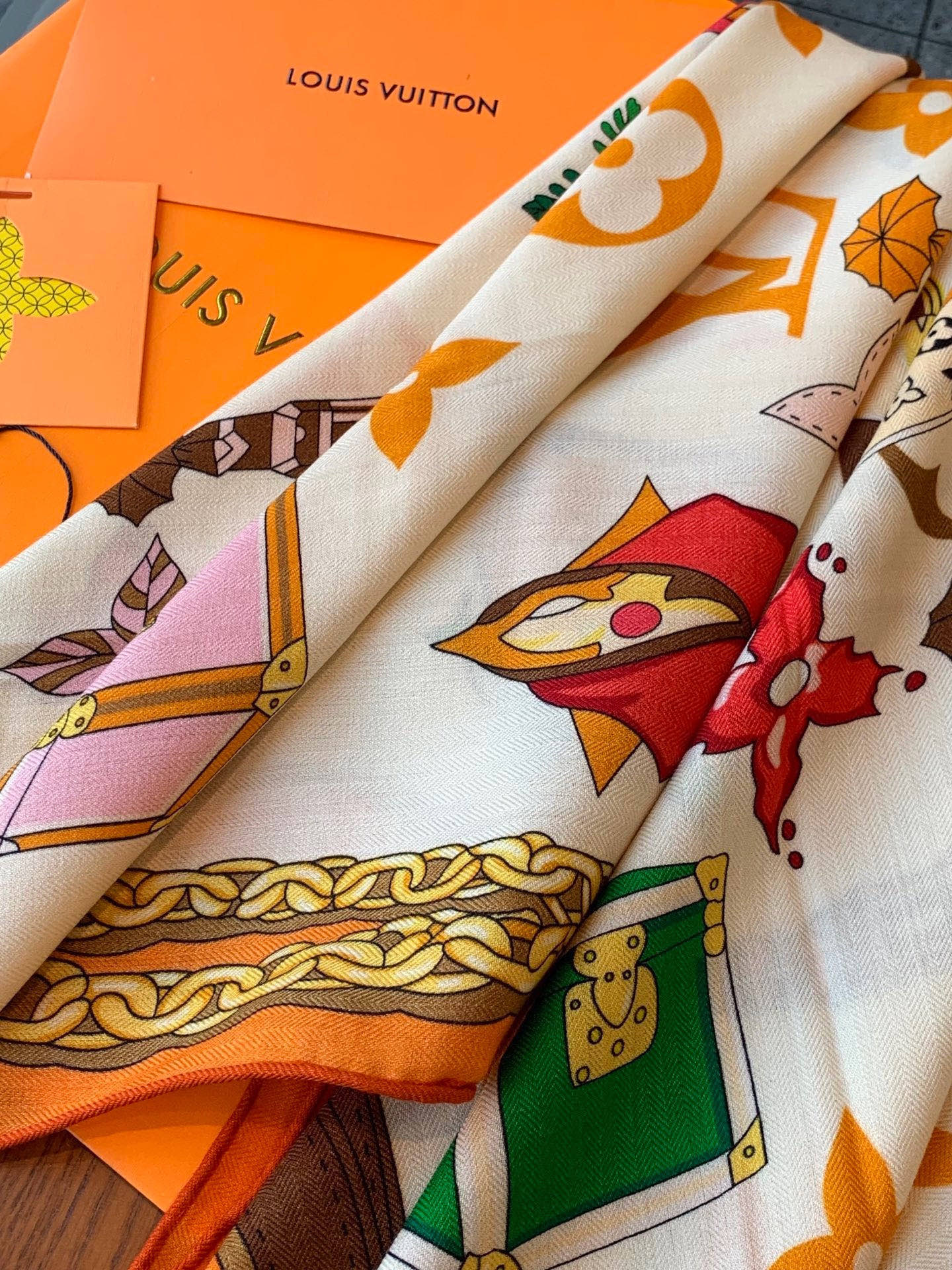 LV 26S SCARF 135 IN CASHMERE AND SILK 316734