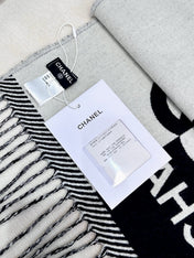 CHANEL 25S SCARF 184 IN MERINO WOOL 727324