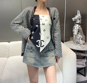 CHANEL 25S SCARF 90 IN SILK 991884