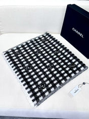 CHANEL 25S SCARF 190 IN CASHMERE 880365