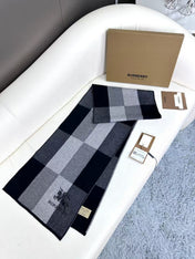 BURBERRY 26S SCARF 180CM IN CASHMERE 303179