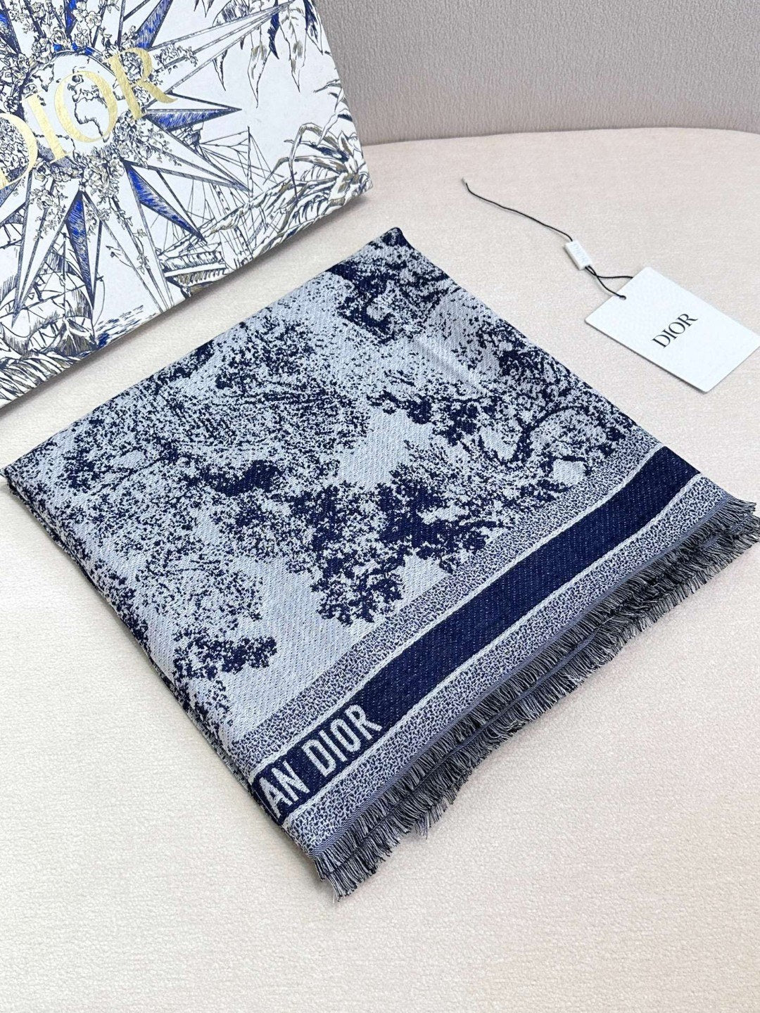 DIOR 26S SCARF 140 IN CASHMERE AND SILK 427199