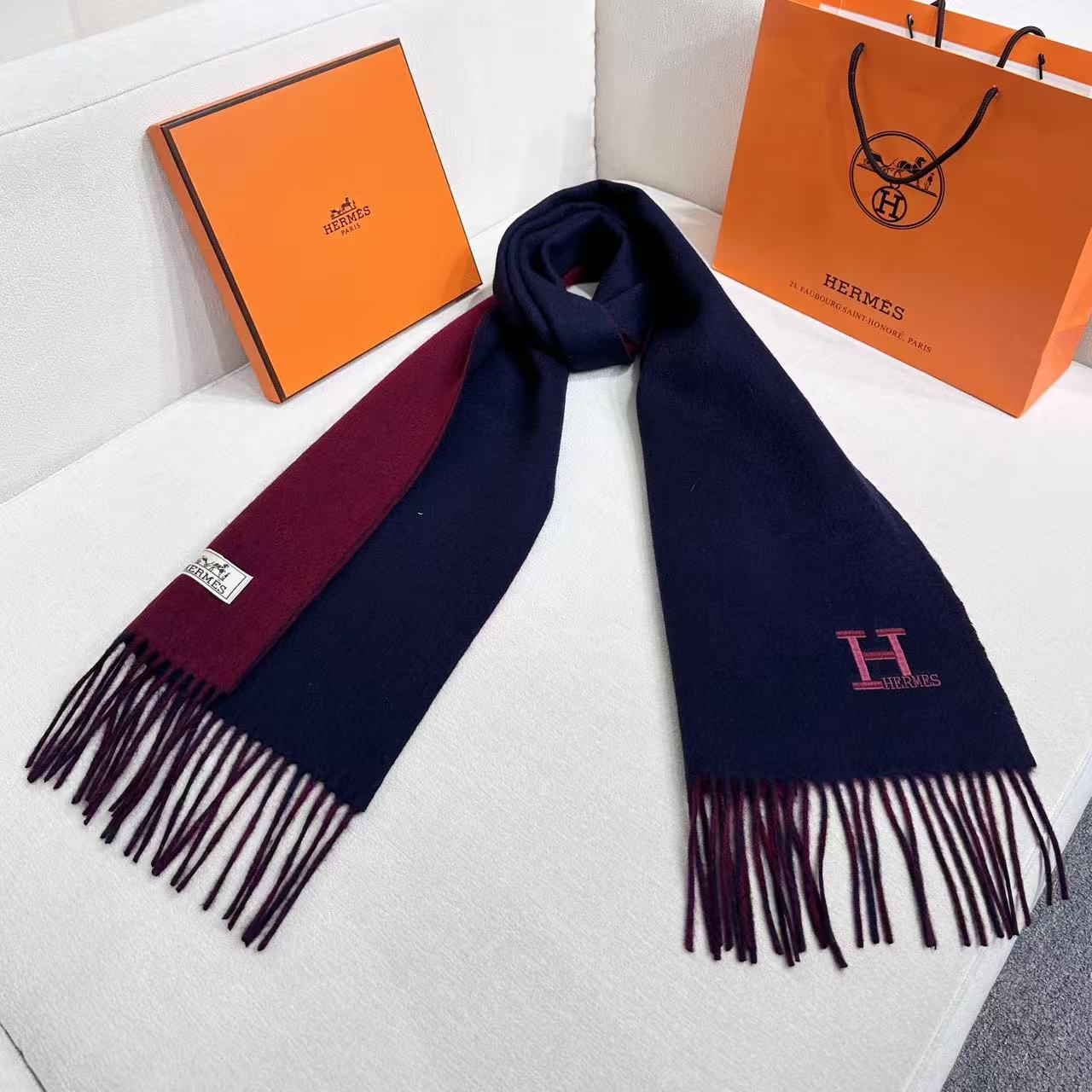 HERMES 26S SCARF 190 IN CASHMERE WOOL BLEND 492373