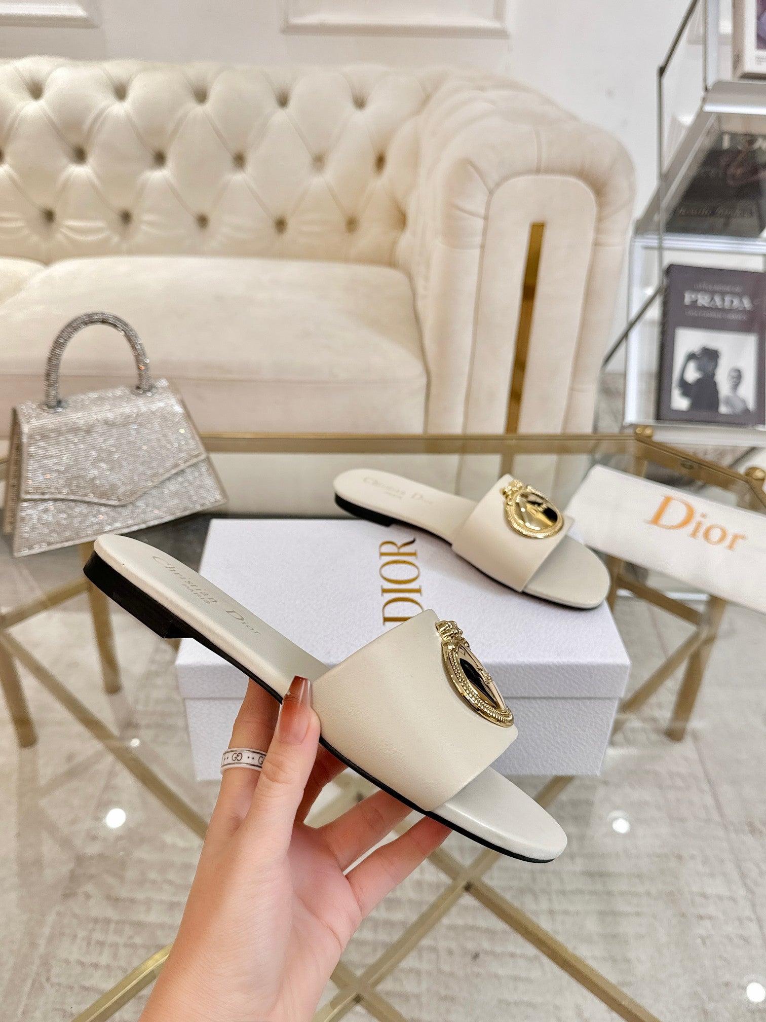 DIOR 26S  FLAT SLIDE SANDALS IN IVORY WHITE CALFSKIN WITH GOLD HARDWARE