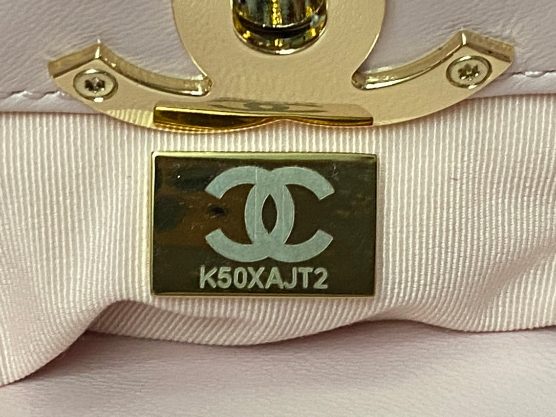 CC SMALL 30 SHOPPING BAG IN LIGHT PINK CALFSKIN