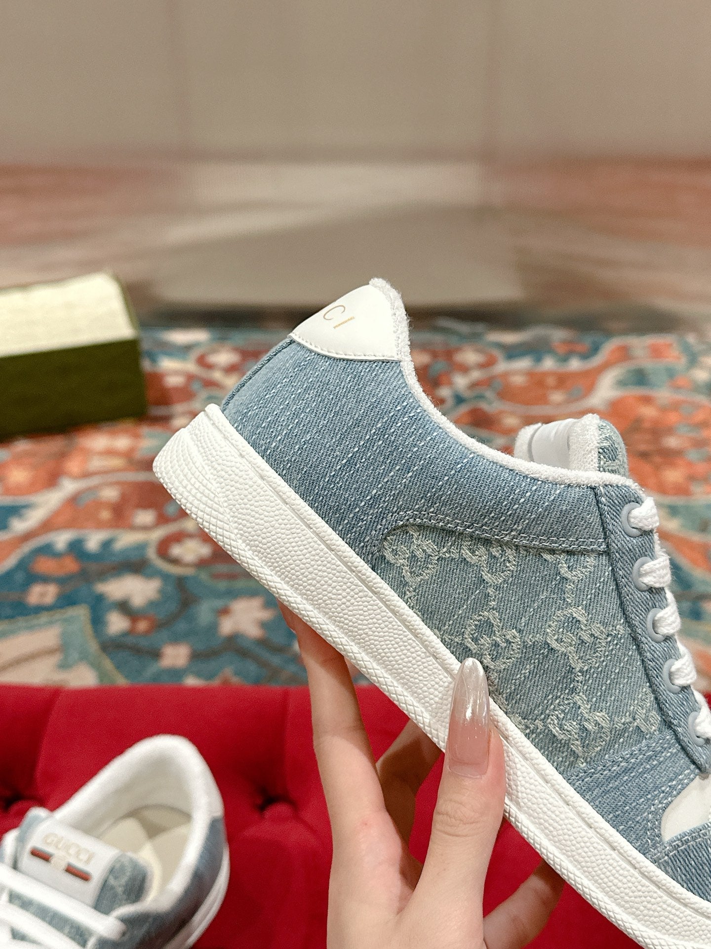 GUCCI 26S SCREENER SNEAKER IN LIGHT BLUE DENIM