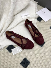 ALAIA 26S BALLET TECKEL IN DARK RED SUEDE