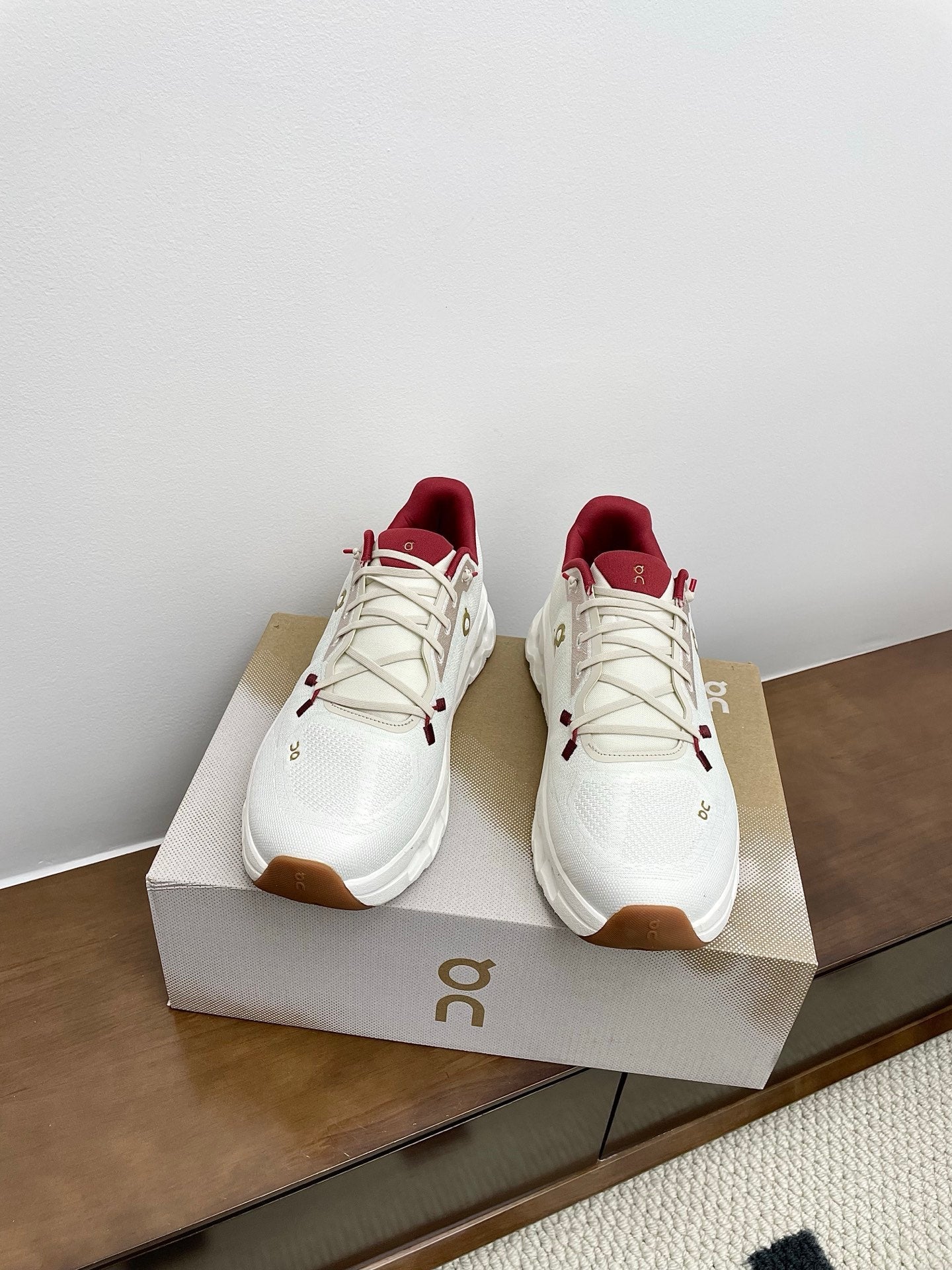 LOEWE 26S CLOUDTILT SNEAKER IN WHITE AND RED RECYCLED POLYESTER