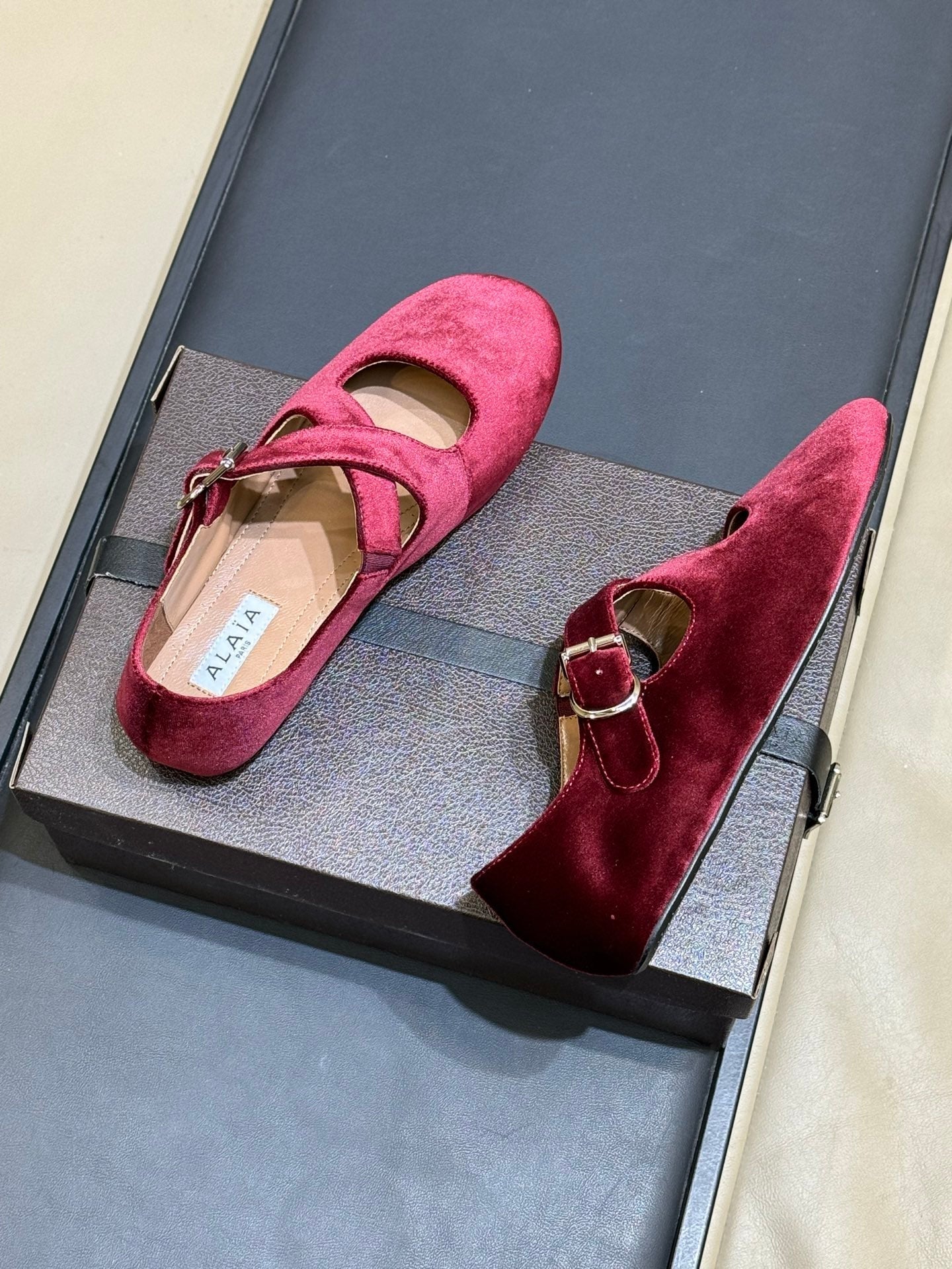 ALAIA 26S MARY JANE BALLET FLATS IN DARK RED VELVET