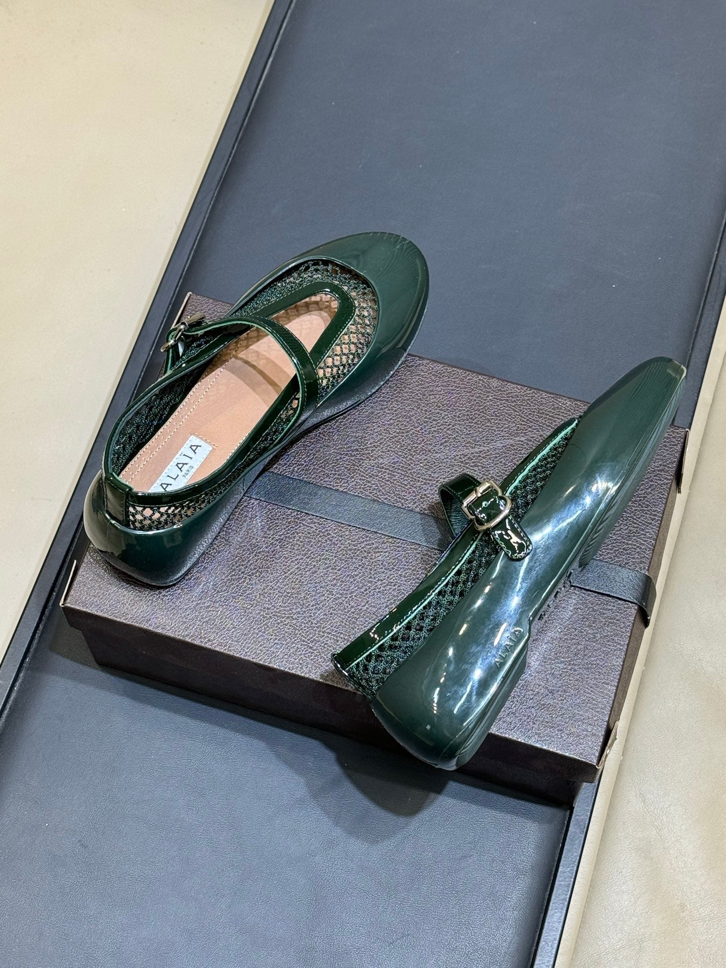 ALAIA 26S MARY JANE BALLET FLATS IN DARK GREEN MESH AND GLOSSY CALFSKIN