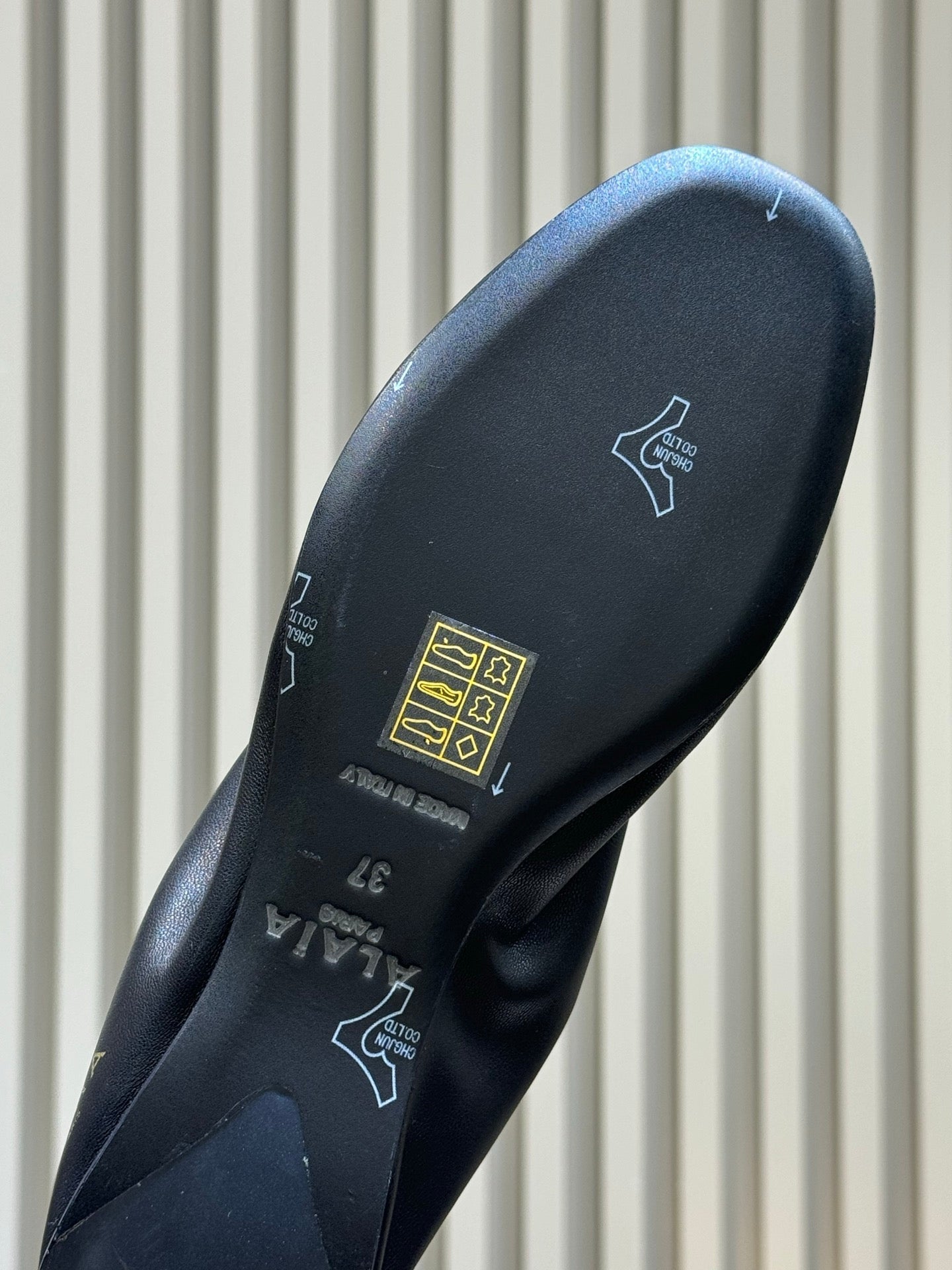 ALAIA 26S KNIT BALLET FLATS IN BLACK LAMBSKIN