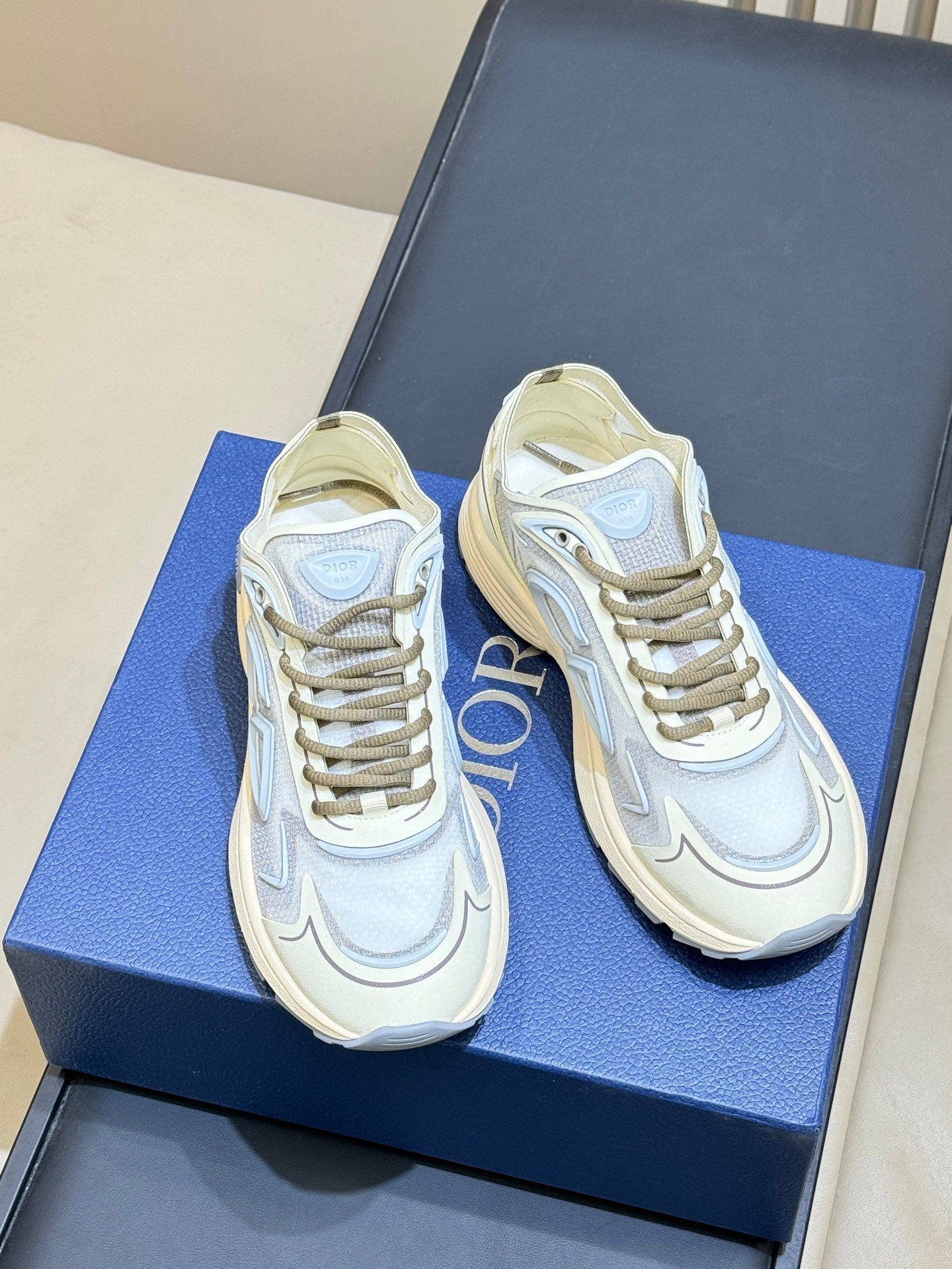 DIOR 26S B30 COUNTDOWN TECH SNEAKER IN GRAY AND LIGHT BLUE TECHNICAL FABRIC AND SUEDE