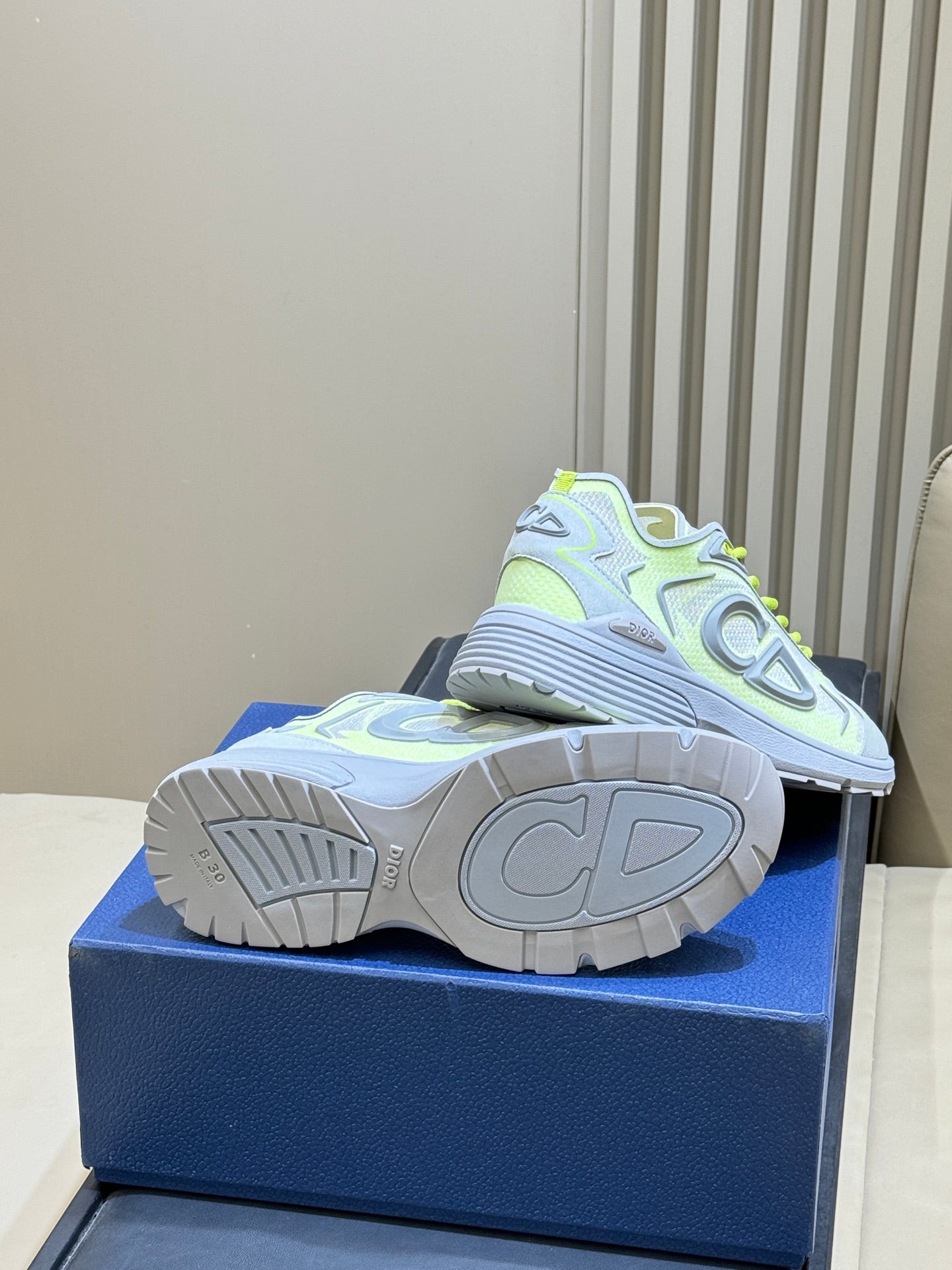 DIOR 26S B30 COUNTDOWN TECH SNEAKER IN GRAY AND GREEN TECHNICAL FABRIC AND SUEDE