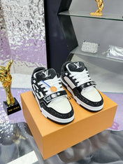 LV 26S TRAINER SNEAKERS IN BLACK WHITE CALFSKIN WITH RHINESTONE