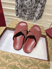 GG SLIDES IN RED SUEDE WITH EMBOSSED LOGO STYLE 9